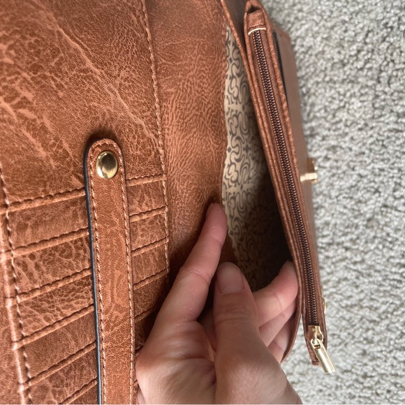 DS Bags NWT Crossbody Bag - Picture 6 of 7